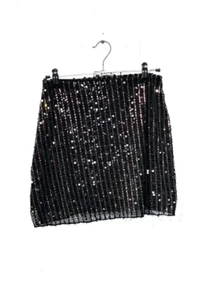 FALDA NEGRA CON LENTEJUELAS URBAN TALLA S