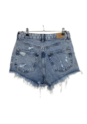 SHORT DENIM INDIGO CLARO DESGASTADO BERSHKA TALLA 36 (S) - Image 2